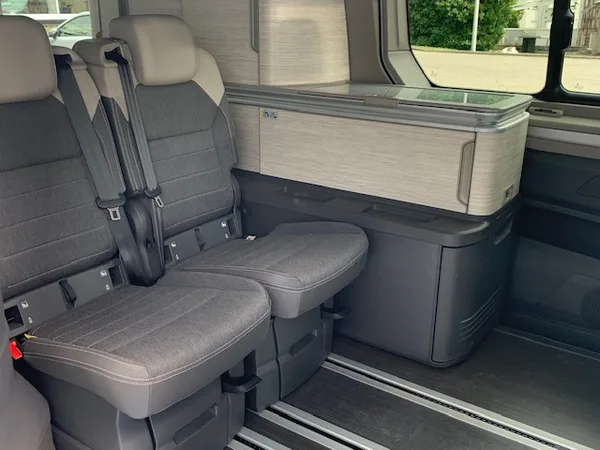 Volkswagen California OCEAN LP4 2.0TDI 150CV DSG7 - Photo 2