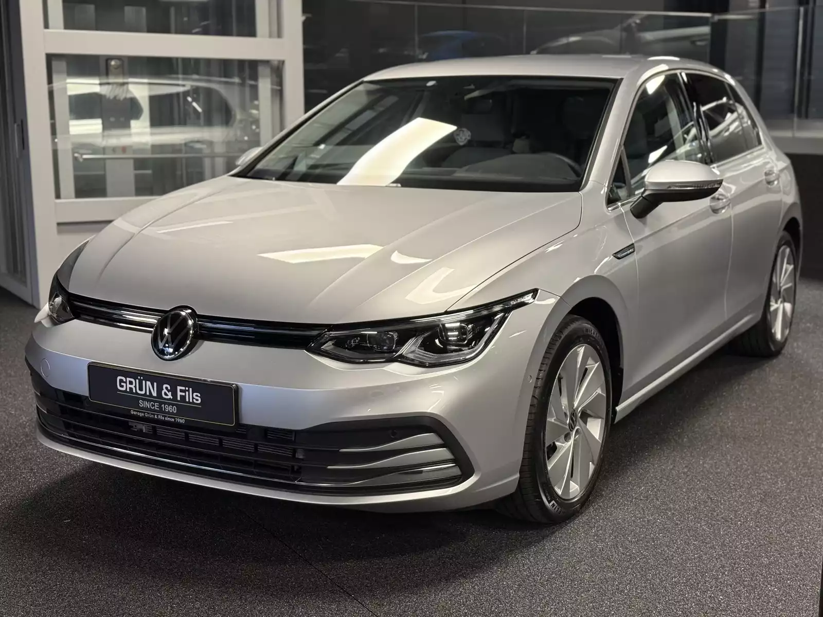 Volkswagen Golf 1.5 STYLE - Photo 1