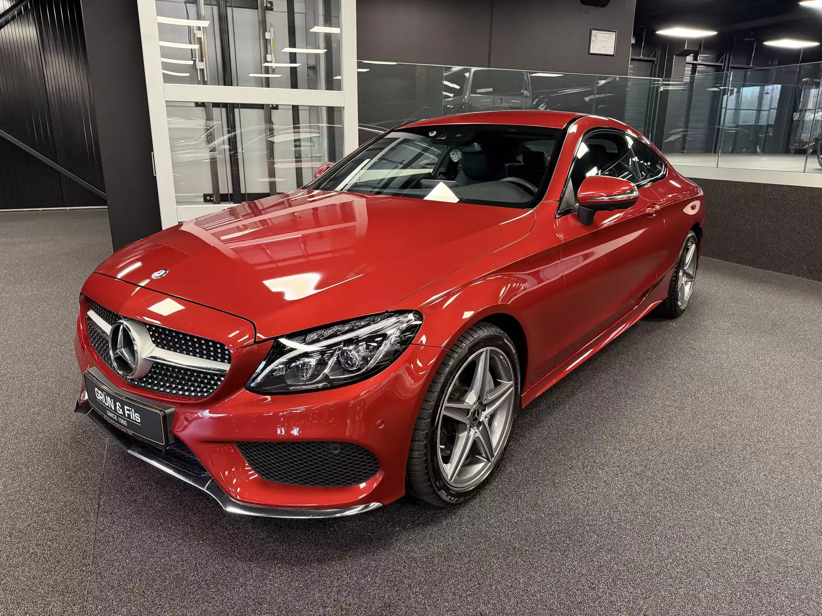 Mercedes-Benz C 250 AMG LINE 9G TRONIC - Photo 1