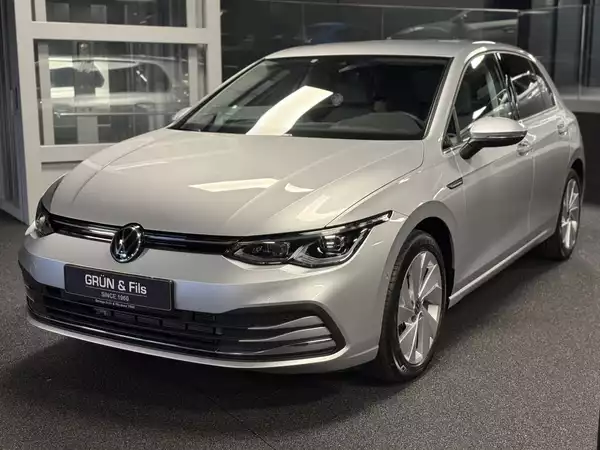 Volkswagen Golf 1.5 STYLE - Photo 2