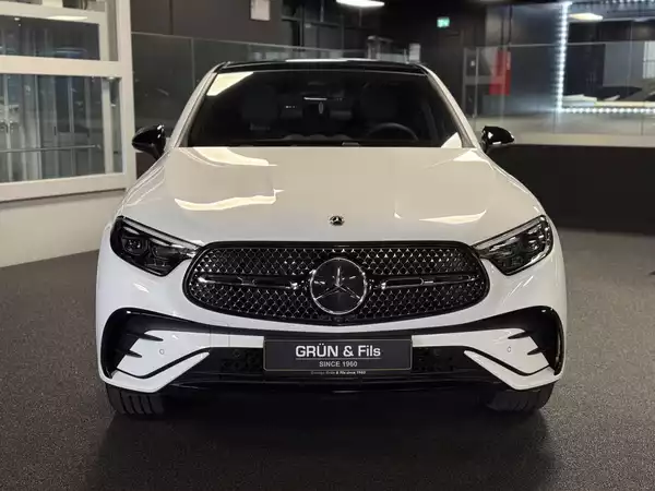 Mercedes-Benz GLC 220 4 MATIC AMG LINE STAR EDITION - Photo 2