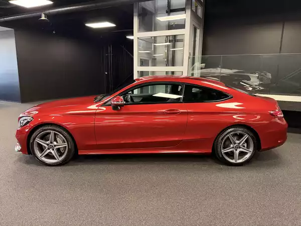 Mercedes-Benz C 250 AMG LINE 9G TRONIC - Photo 3