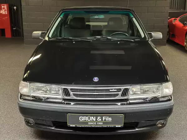 Saab 9000 AERO - Photo 2