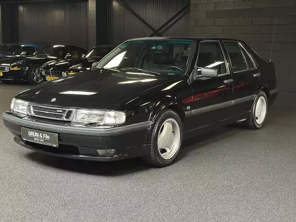 Saab 9000 AERO - Photo 2