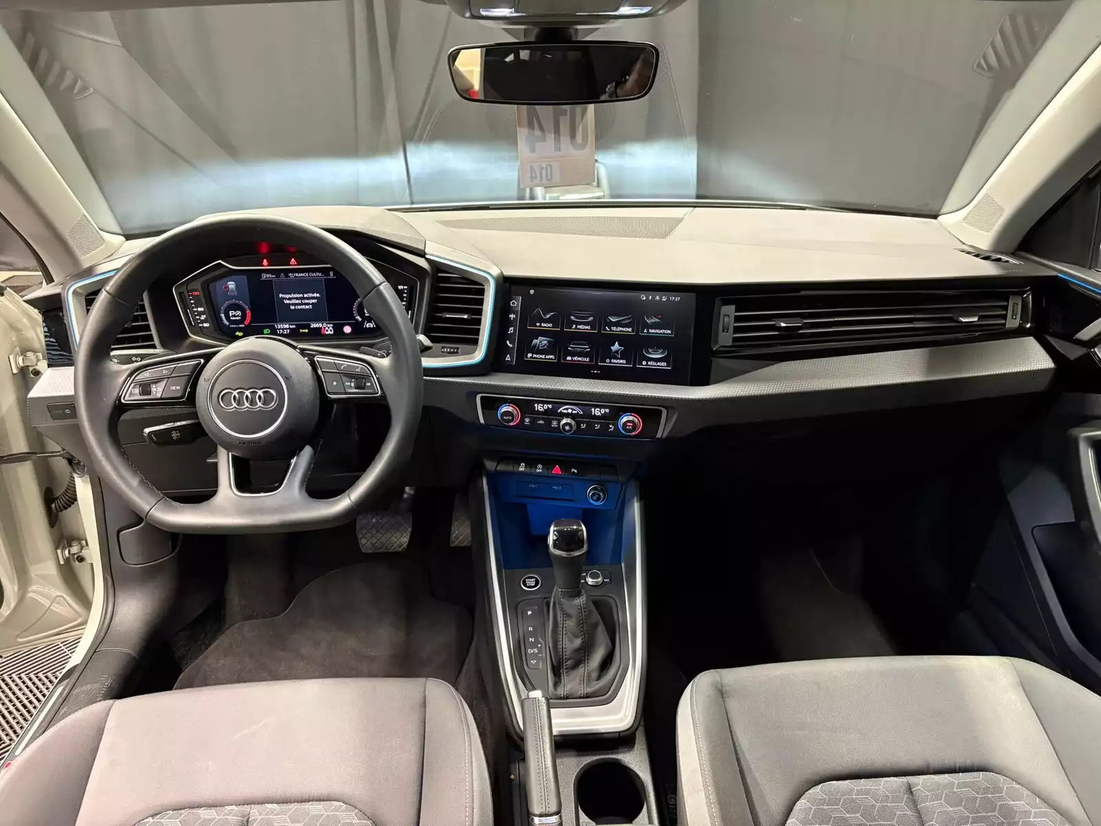 Audi A1 30 TFSI 115cv S-TRONIC Black Edition CAMERA/ECLAIRAGE D'AMBIANCE - Photo 1
