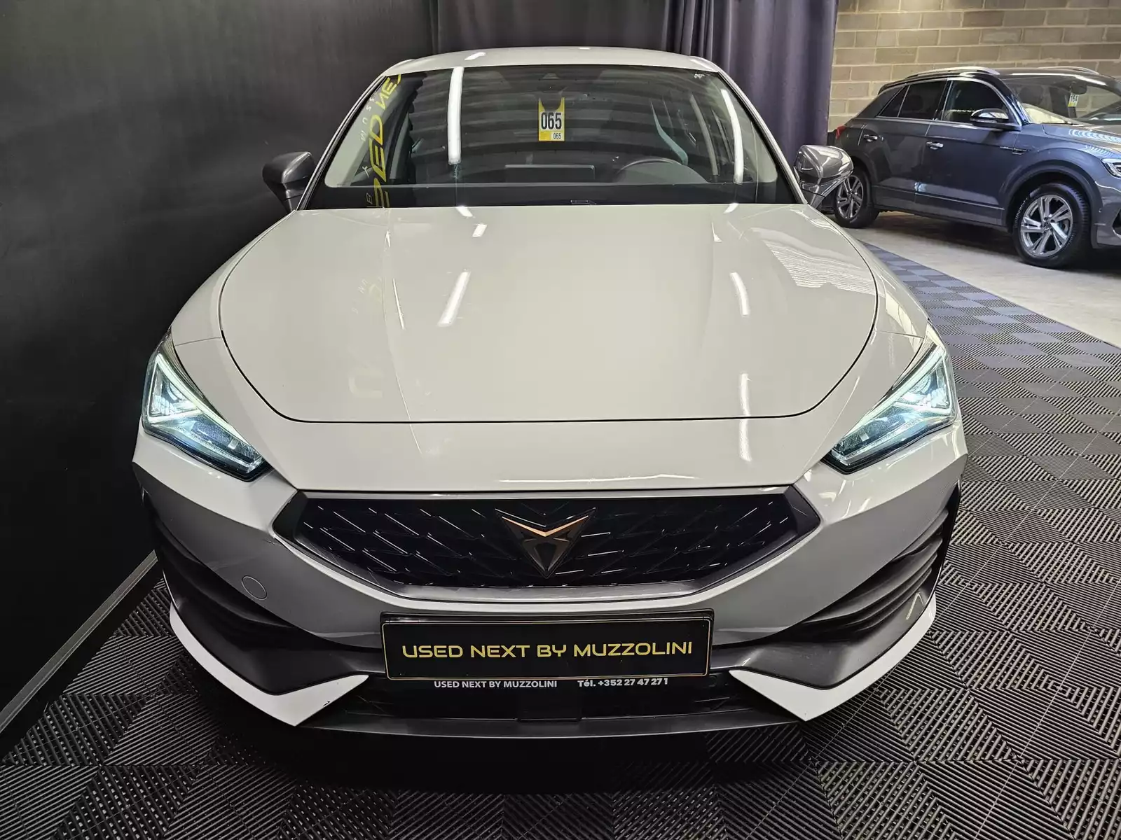 Cupra Leon 1.5 eTSI 110kW 7-speed automatic - Photo 1
