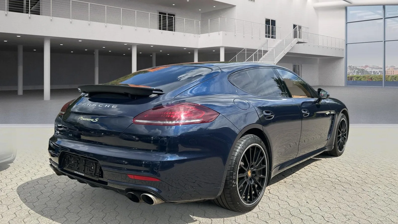 Porsche Panamera 3.0 S HYBRID - Photo 1