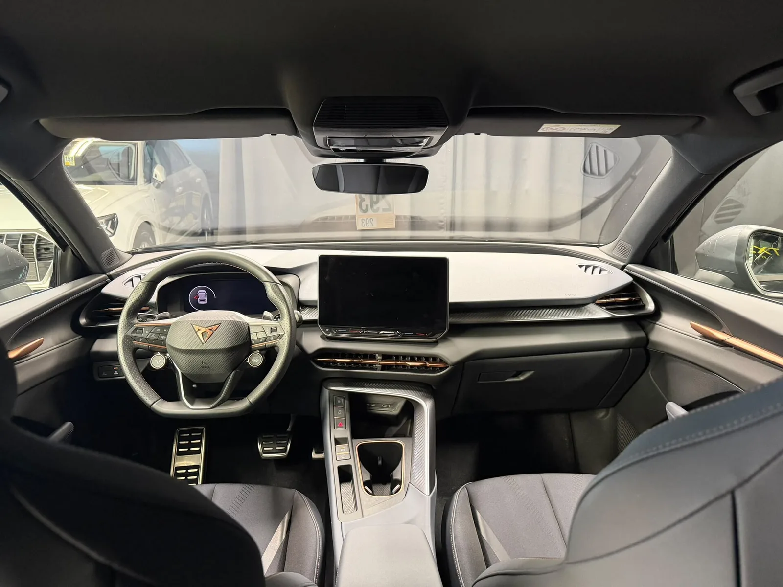 Cupra Terramar VZ 2,0 TSI 265 HK 4x4 DSG - Photo 1