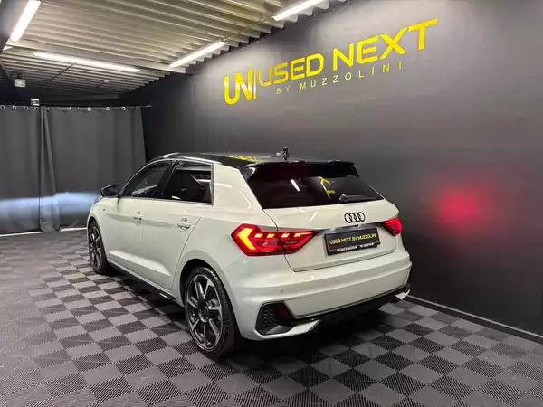 Audi A1 30 TFSI 115cv S-TRONIC Black Edition CAMERA/ECLAIRAGE D'AMBIANCE - Photo 3