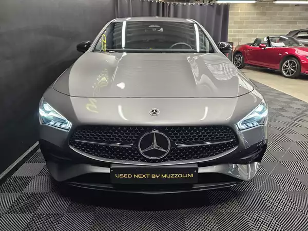 Mercedes-Benz CLA 200 Shooting Brake AMG line - Photo 2