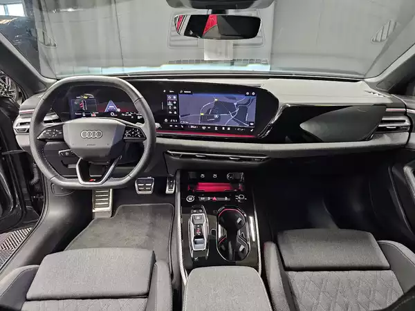 Audi A5 AVANT 40 tfsi 204cv S-Line+ - Photo 2