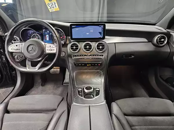 Mercedes-Benz C 300 AMG Line - Photo 2