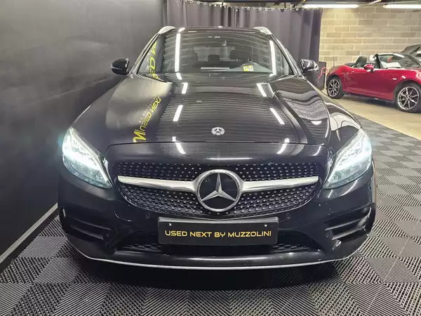 Mercedes-Benz C 300 AMG Line - Photo 2