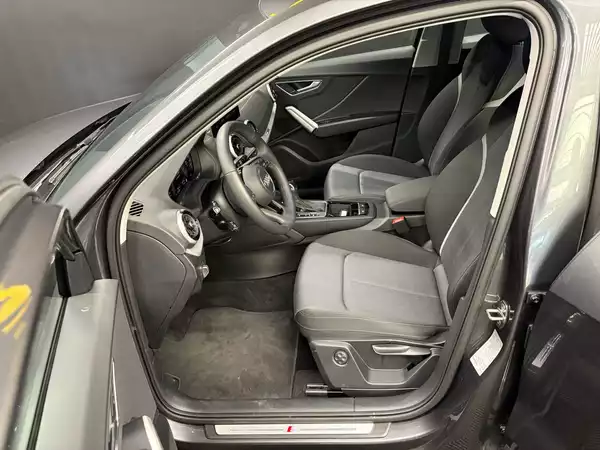 Audi Q2 35 TFSI 150cv S-line S-tronic - Photo 2