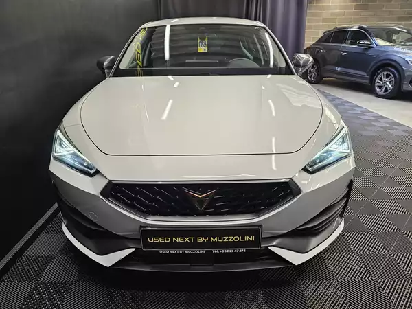 Cupra Leon 1.5 eTSI 110kW 7-speed automatic - Photo 2