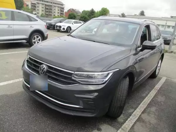 Volkswagen Tiguan Life 2.0 TDI 150CH DSG 7 - Photo 1