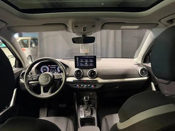 Audi Q2 35 TFSI 150cv S-line S-tronic - Photo 2