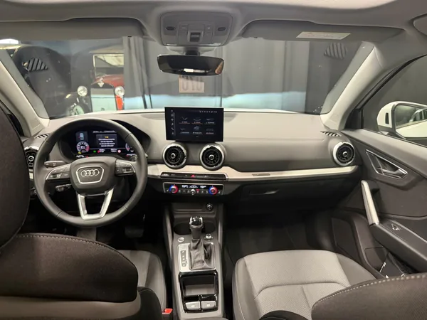 Audi Q2 35 TFSI 150cv S-line S-tronic - Photo 2