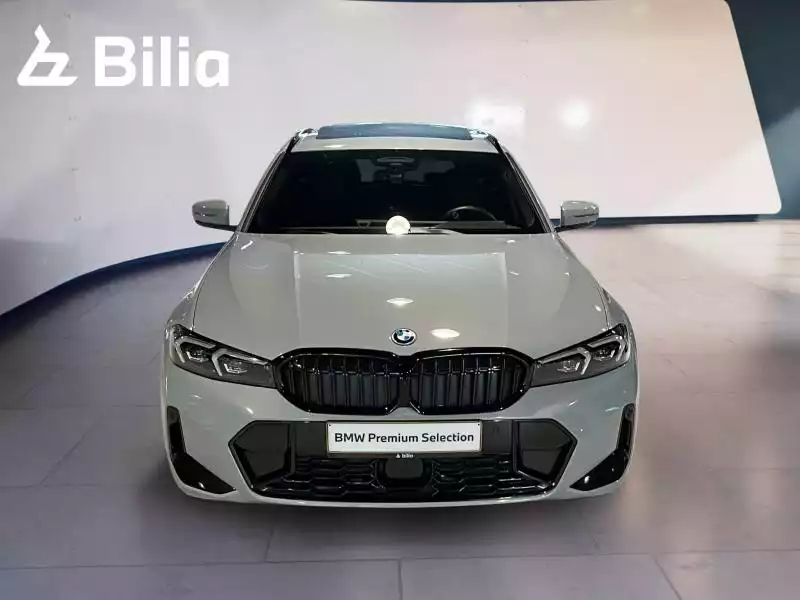 BMW 330 330e xDrive Touring M Sport - Photo 1