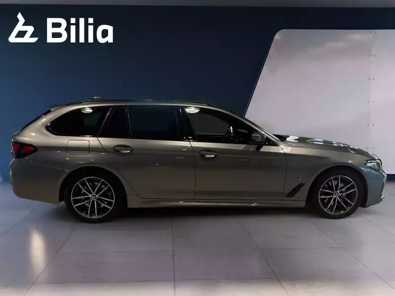 BMW 520 d xDrive PACK M / 2023 - Photo 1