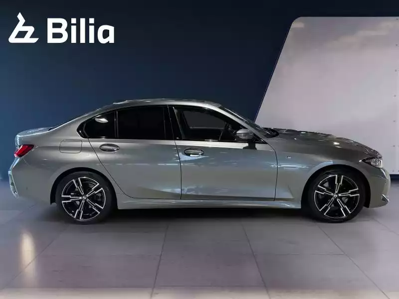 BMW 320 320i M-Sport - Photo 1