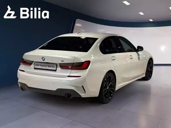 BMW 320 320d xDrive M-Sport - Photo 2