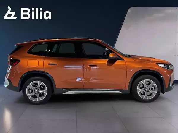 BMW X1 X1 sDrive20i xLine - Photo 2