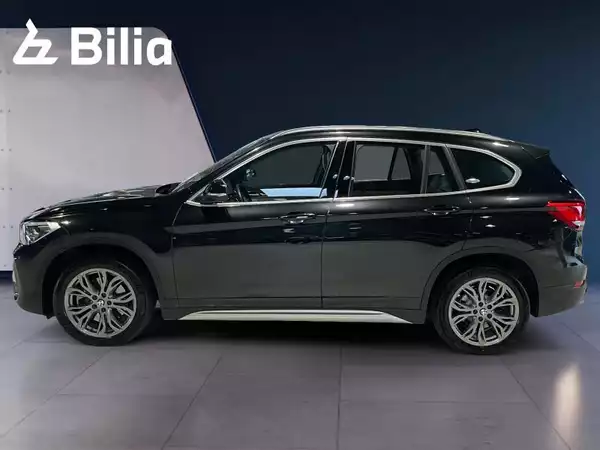 BMW X1 X1 sDrive20i - Photo 2