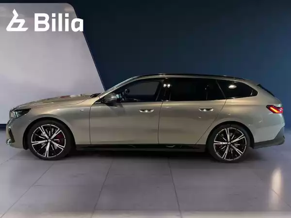 BMW 540 540d xDrive Touring M Sport - Photo 2
