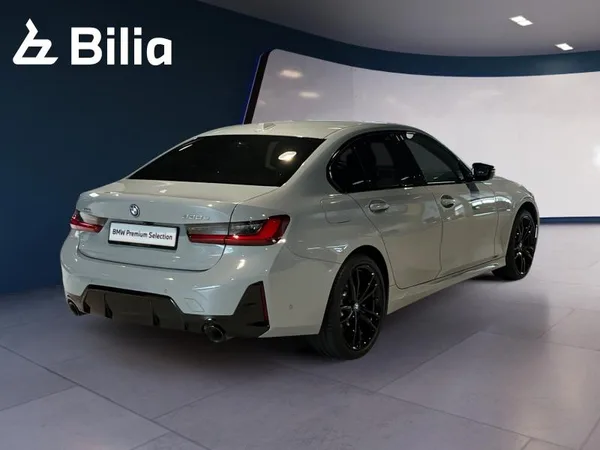 BMW 330 330e xDrive M Sport Berline - Photo 2