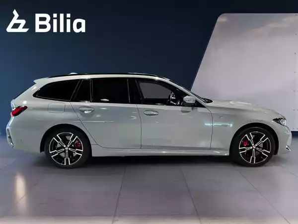 BMW 330 330e xDrive Touring M Sport - Photo 3