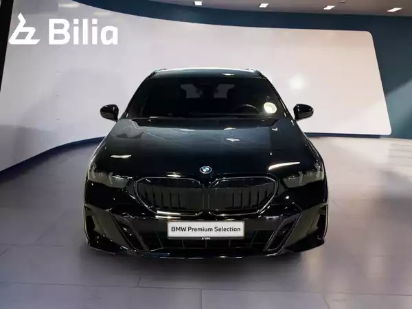 BMW 530 530e xDrive Touring M Sport - Photo 2