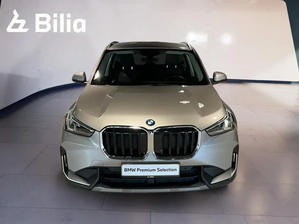 BMW X1 X1 sDrive18i - Photo 2