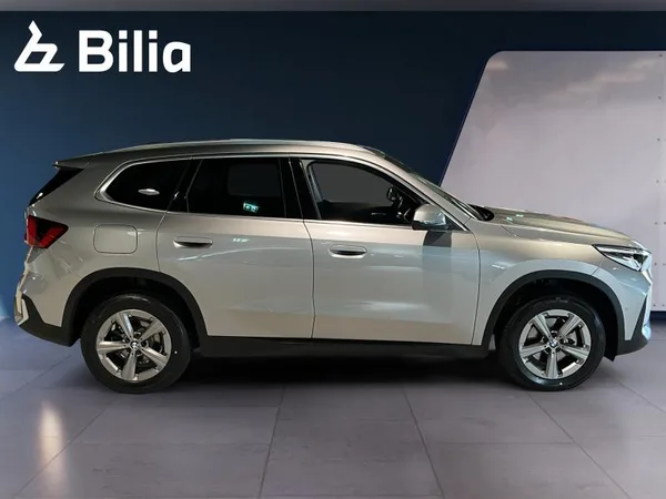 BMW X1 X1 sDrive18i - Photo 3