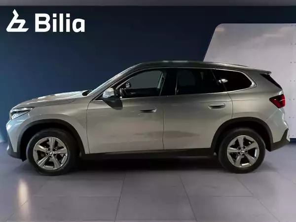 BMW X1 X1 sDrive18i - Photo 2