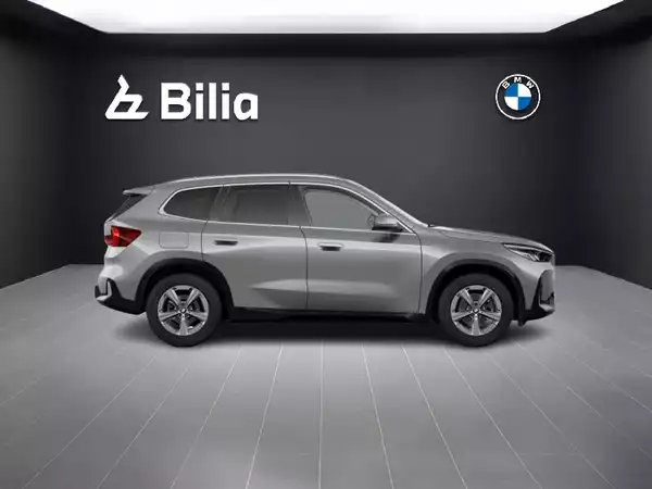 BMW X1 X1 18i sDrive - Photo 2