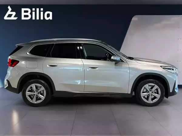 BMW X1 X1 sDrive18i - Photo 3