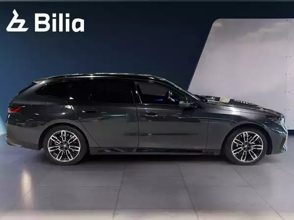 BMW 540 540d xDrive Touring M Sport - Photo 3