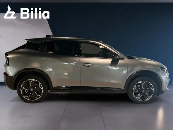 Alfa Romeo Junior Junior 1.2 Ibrida 145 - Photo 3