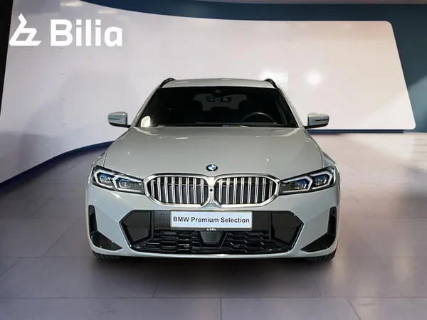 BMW 330 330d xDrive Touring - Photo 2
