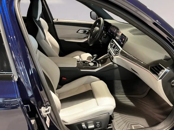 BMW M3 M3 Competition xDrive Berline - Photo 3
