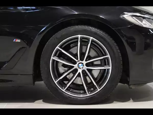 BMW 520 d xDrive PACK M 2023 - Photo 3