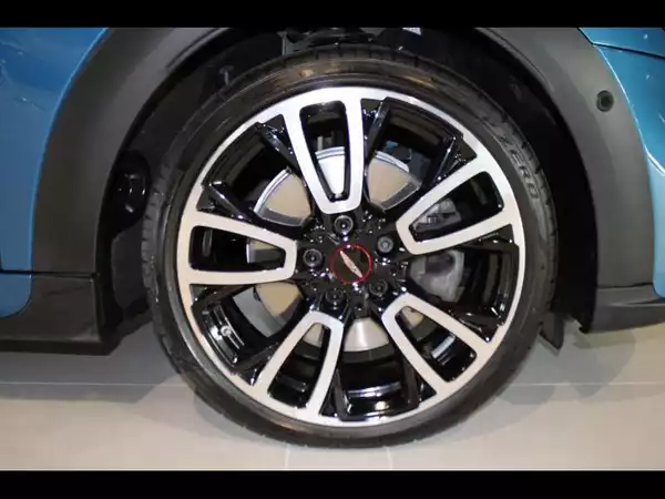 MINI Cooper S Facelift 2021 - Photo 3