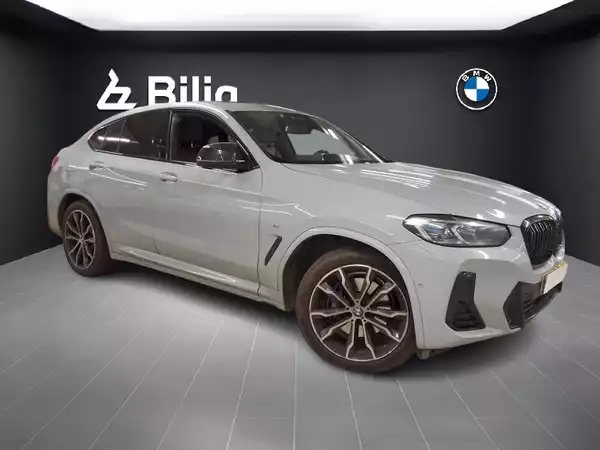 BMW X4 M40d // 2022 - Photo 1