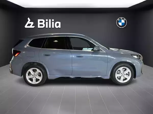 BMW X1 xDrive 23d pack m 2024 - Photo 2