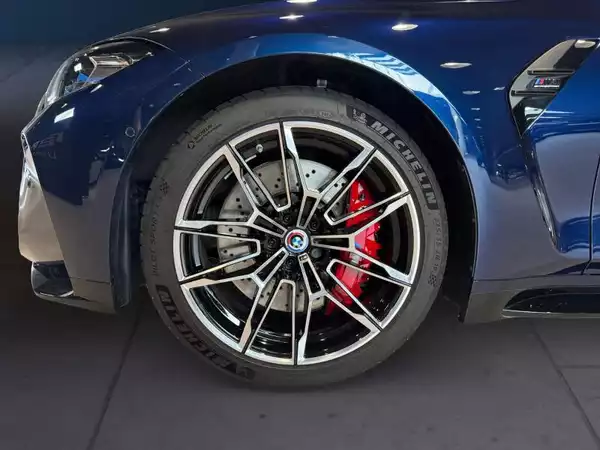 BMW M3 Competition M xDrive 2024 - Photo 3