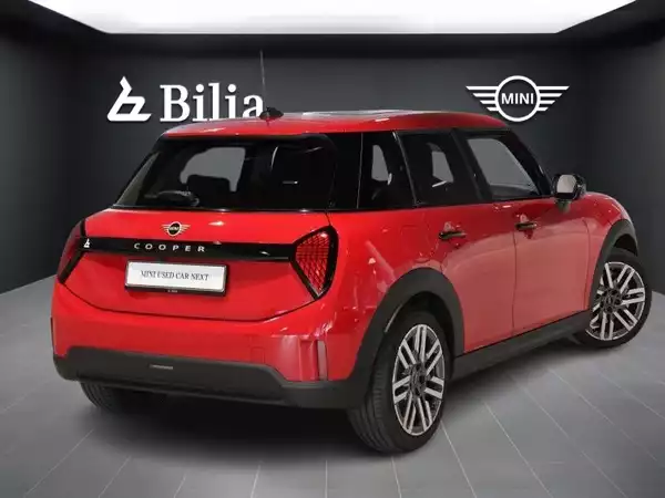 MINI Cooper 5 portes// 2024 - Photo 2