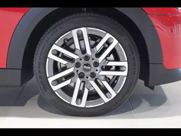 MINI Cooper 5 portes// 2024 - Photo 3