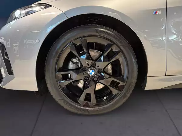 BMW 120 120I PACK M 2024 - Photo 3