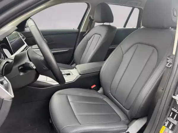 BMW 330 330e Touring - Photo 2